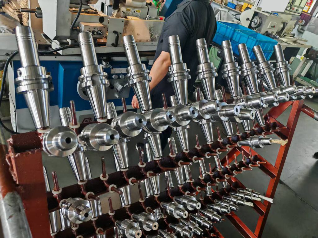 Custom Extended Anti-Vibration Tool Holder for Deep Hole Machining